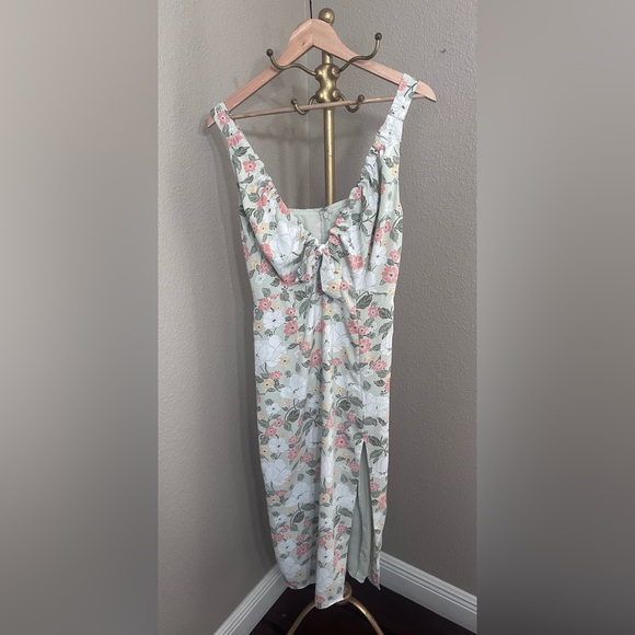 Abercrombie & Fitch Dresses & Skirts - Abercrombie & Fitch Light Mint Floral Midi Dress with Pink and White Flowers